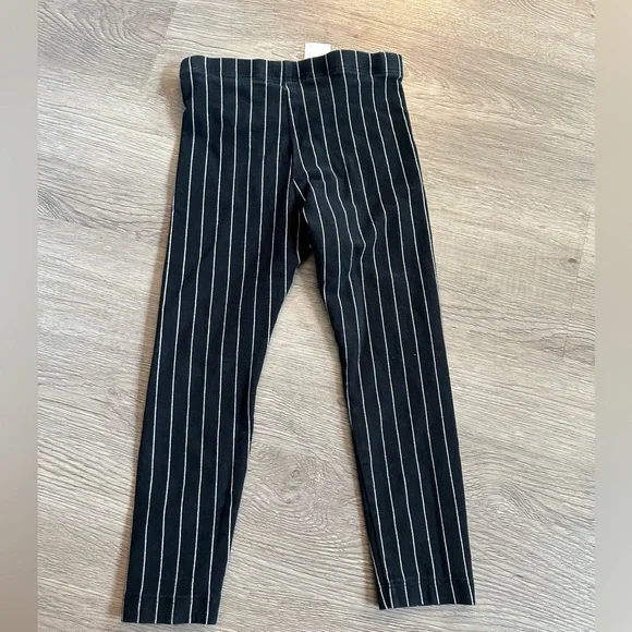 4T Tea collection leggings set - Black, Gray, and Cream - Picture 5 of 8